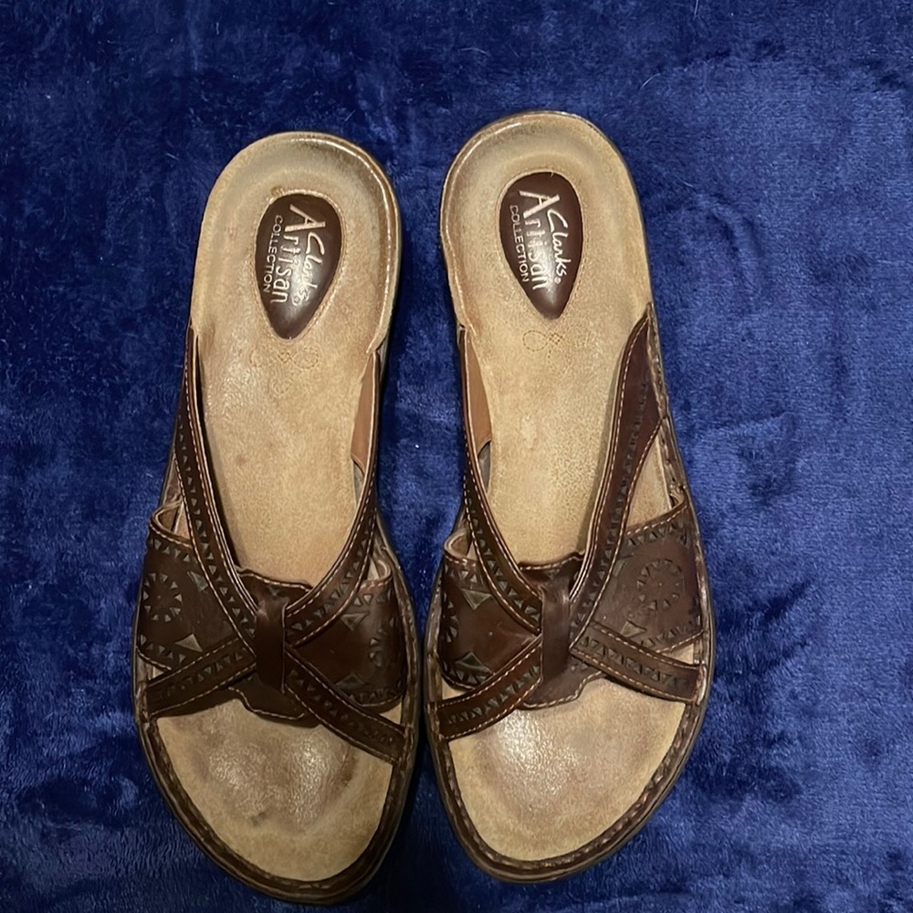 Clarks slip on leather sandal. Size 9N USED